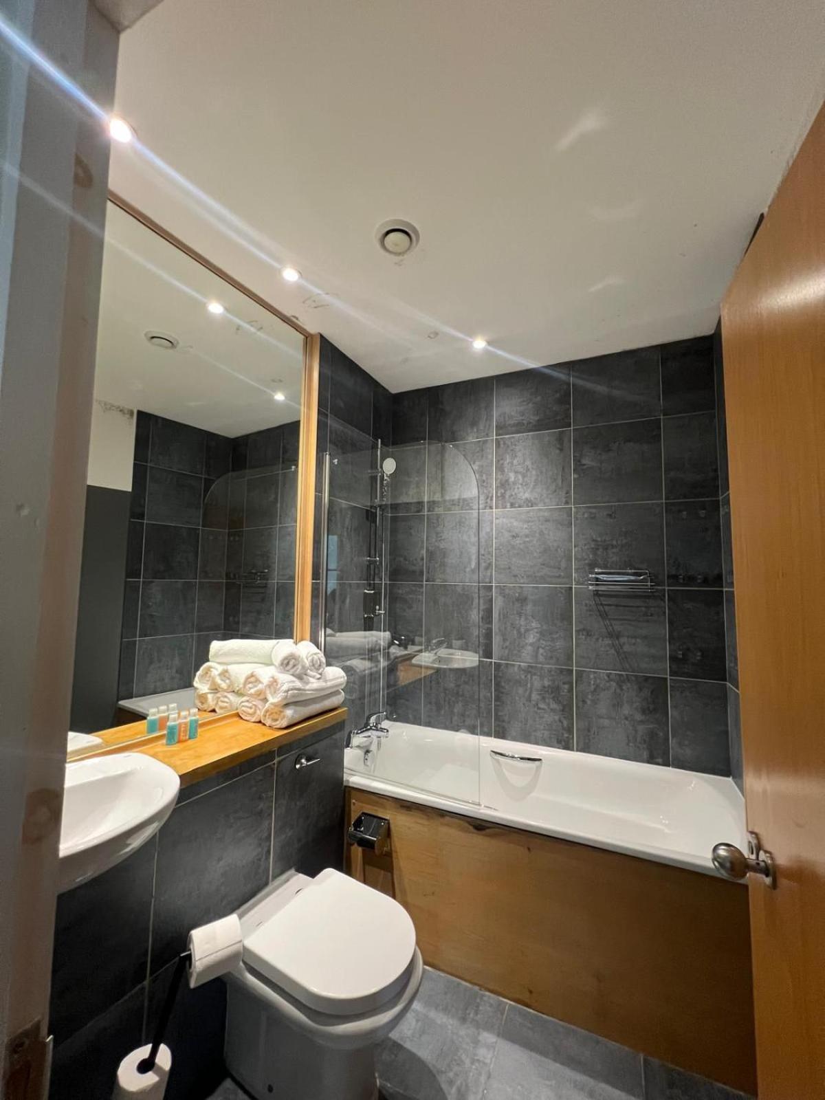 Super Prime City Centre Modern 3 Bed Apartment 利物浦 外观 照片