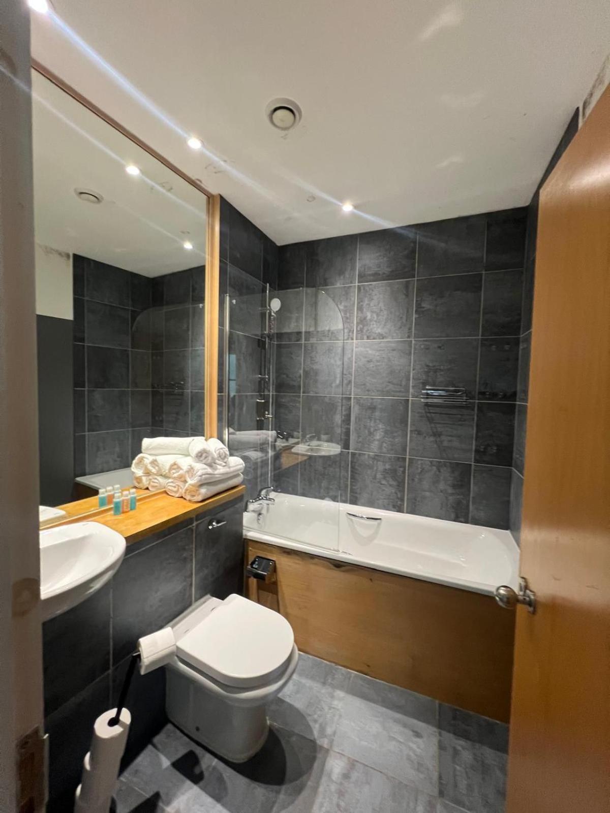Super Prime City Centre Modern 3 Bed Apartment 利物浦 外观 照片